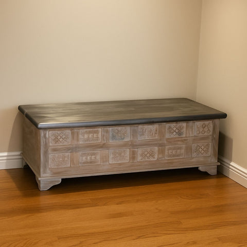 Print Block Rustic Trunk with Galvanized Top